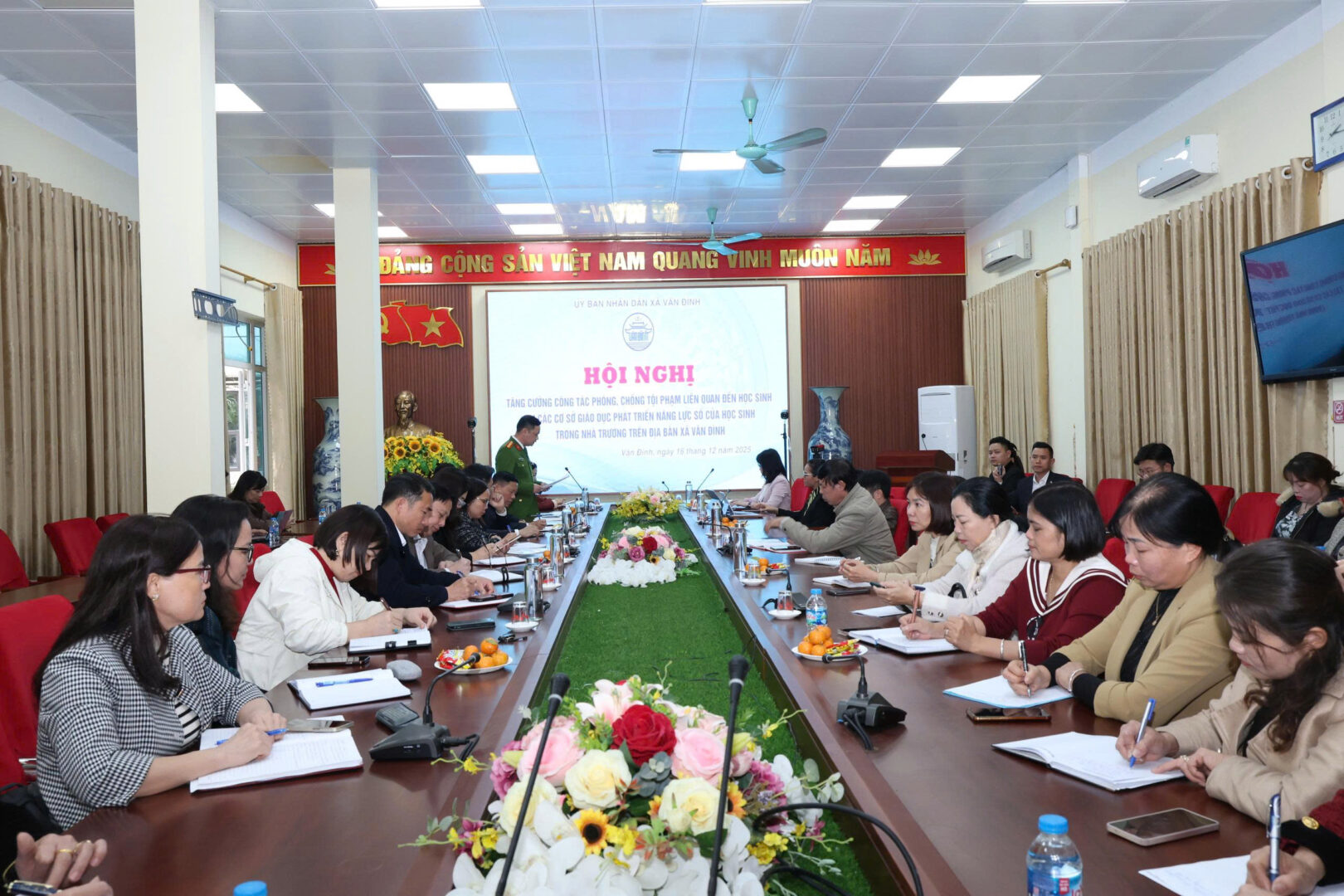 Hội nghị diễn ra với đầy đủ cơ quan tham dự